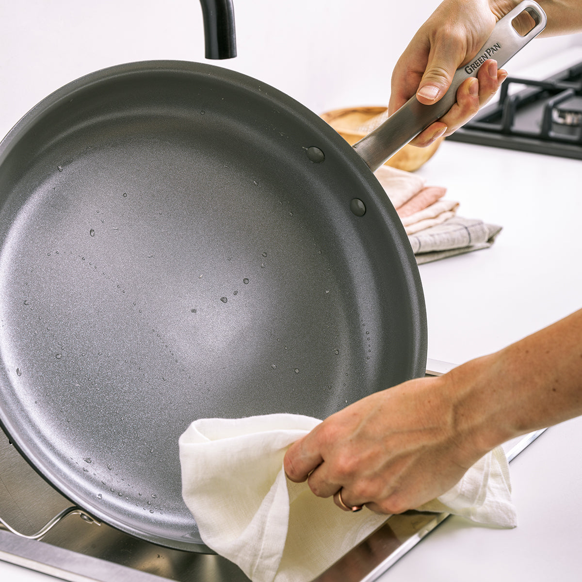 Chatham Ceramic Nonstick 10 Frypan - Image 9