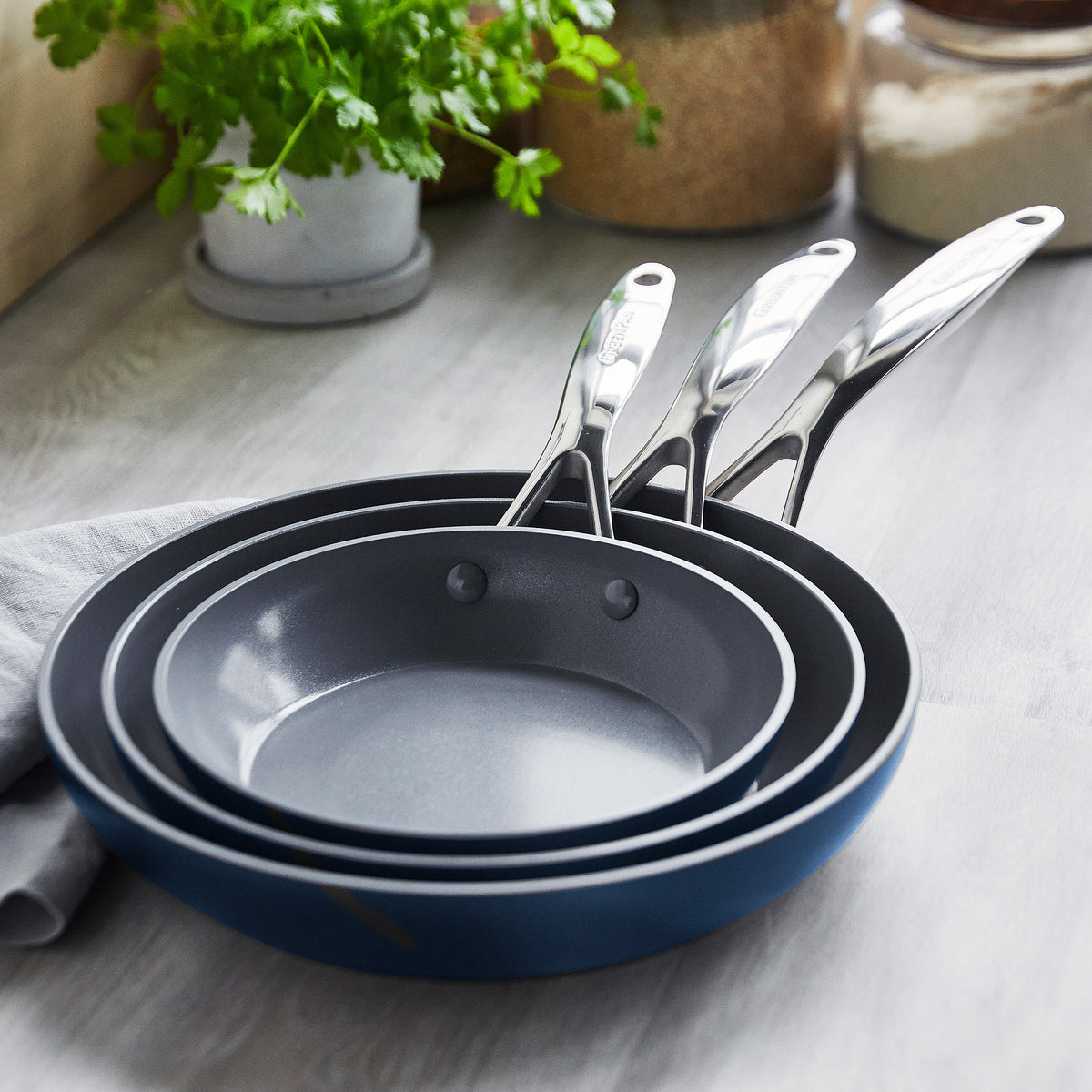 Valencia Pro Ceramic Nonstick 8. 9.5. and 11 Frypan Set | Twilight - Image 9
