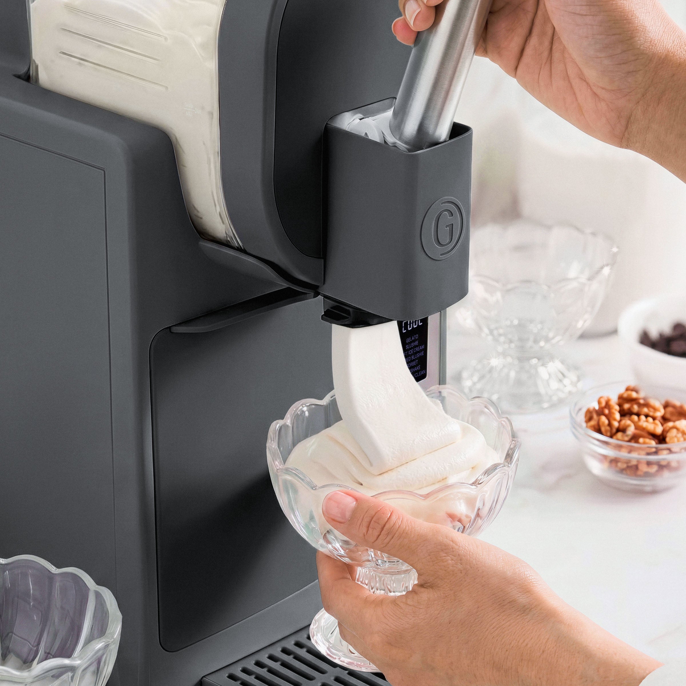 Frost Pro 16-in-1 Ice Cream. Gelato & Frozen Drink Maker | Licorice - Image 12