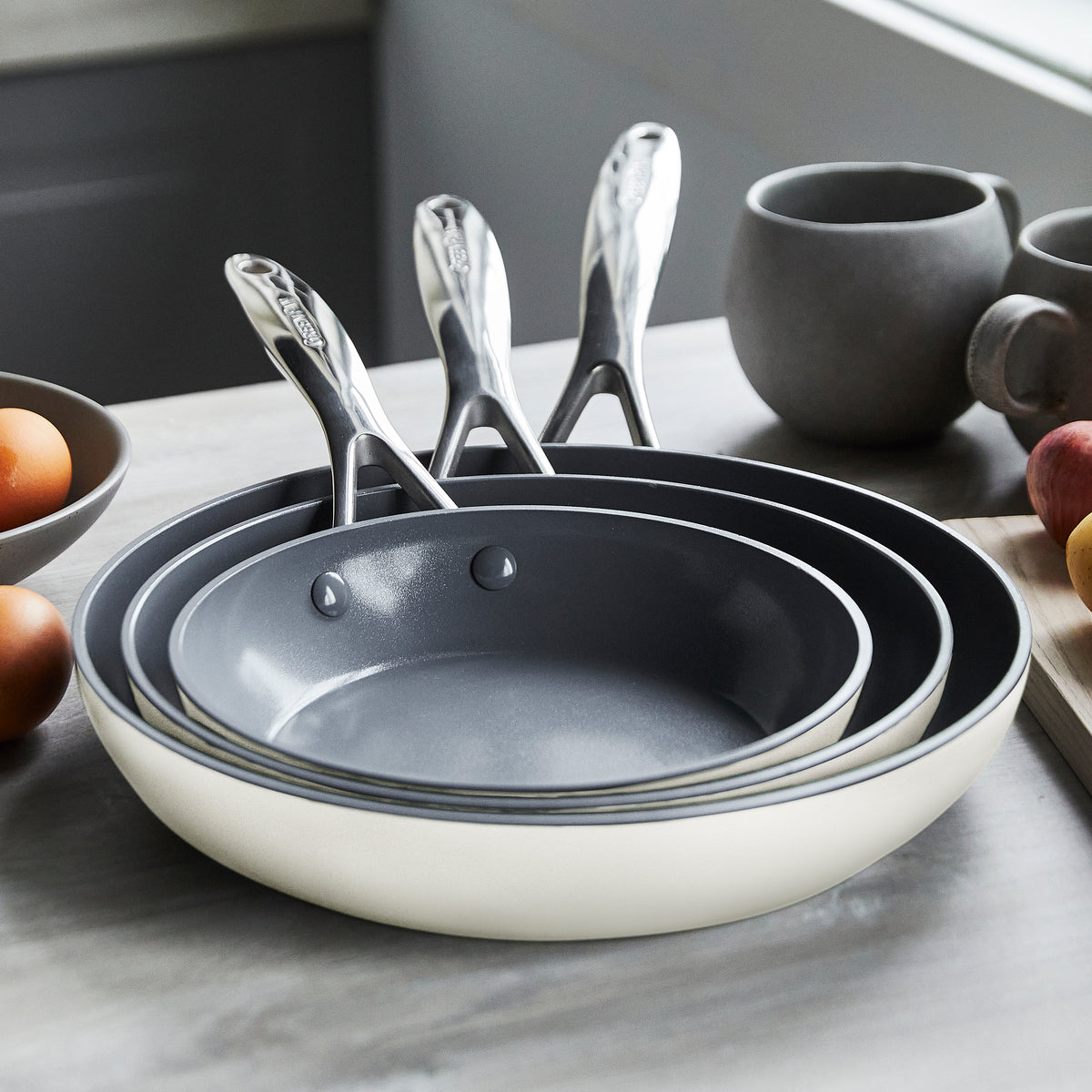 Valencia Pro Ceramic Nonstick 8. 9.5. and 11 Frypan Set | Cream - Image 10