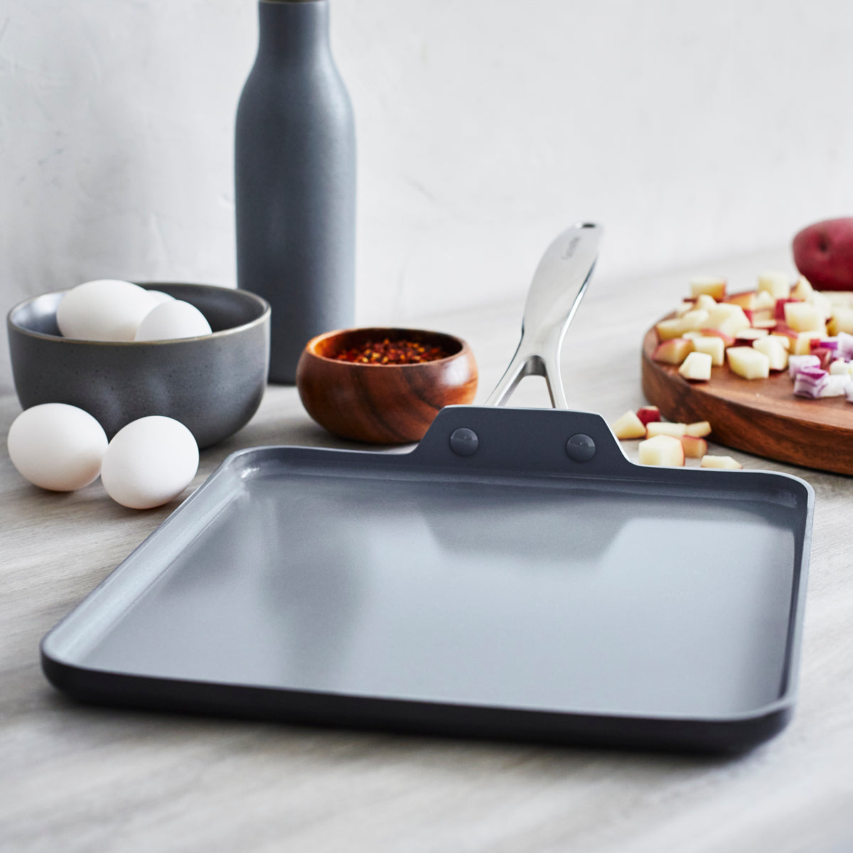 Valencia Pro Ceramic Nonstick 11 Square Griddle - Image 2
