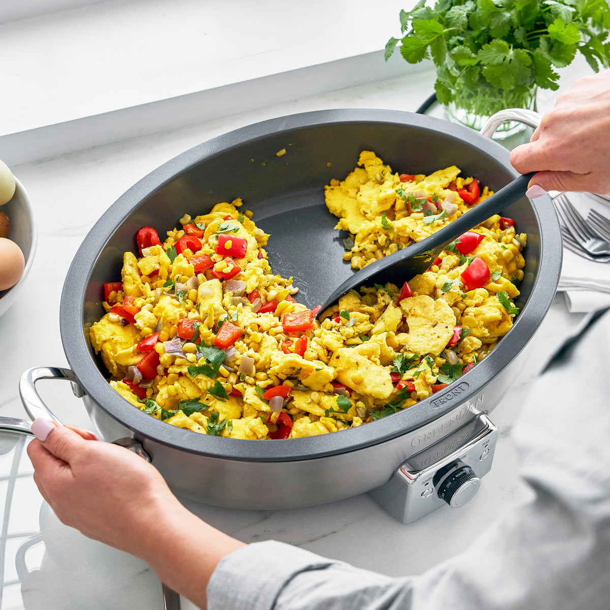 Elite 5.5-Quart Oval Electric Skillet | Premiere Stainless Steel - Image 9