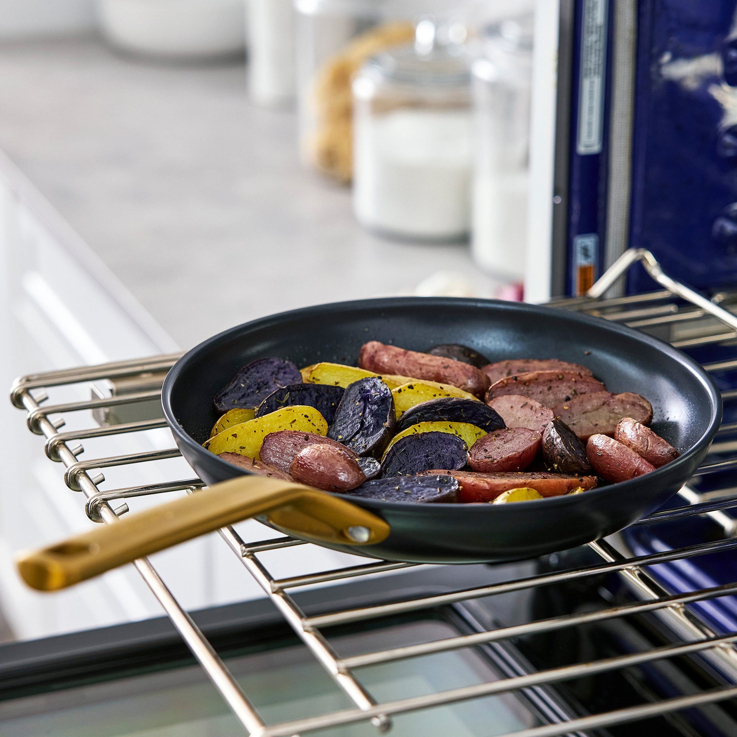 Reserve Pro Ceramic Nonstick 8. 10 and 12 Frypan Set | Black - Image 4