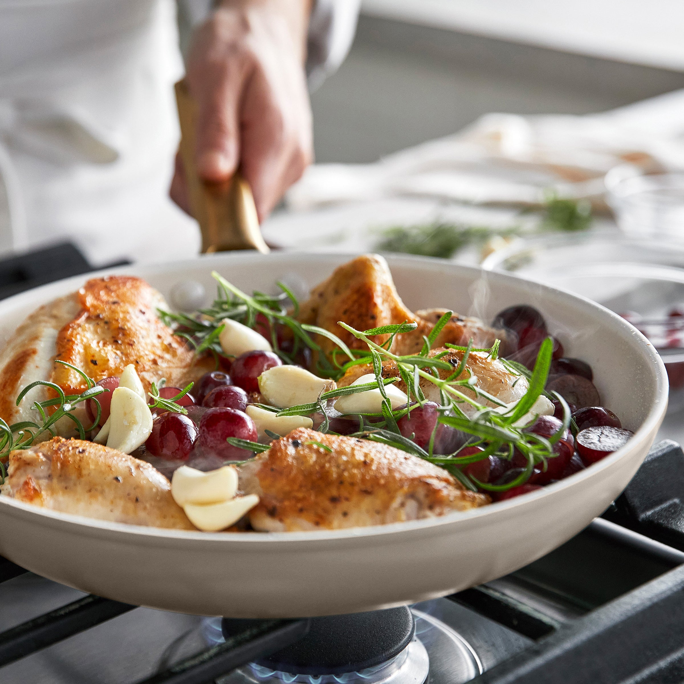Reserve Pro Ceramic Nonstick 10-Piece Cookware Set | Macadamia - Image 7