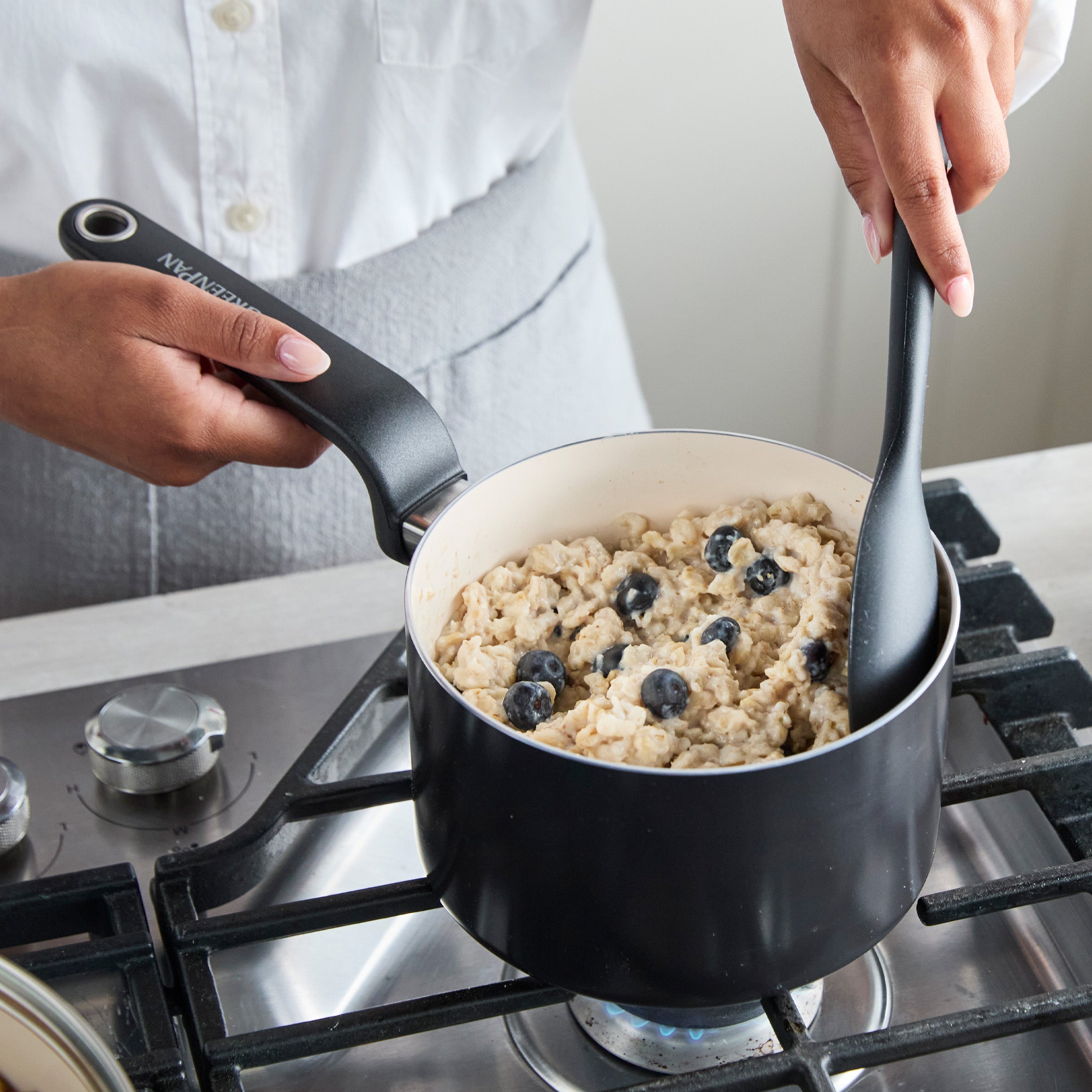 Rio Advanced Ceramic Nonstick 2-Quart Saucepan with Lid | Black - Image 3