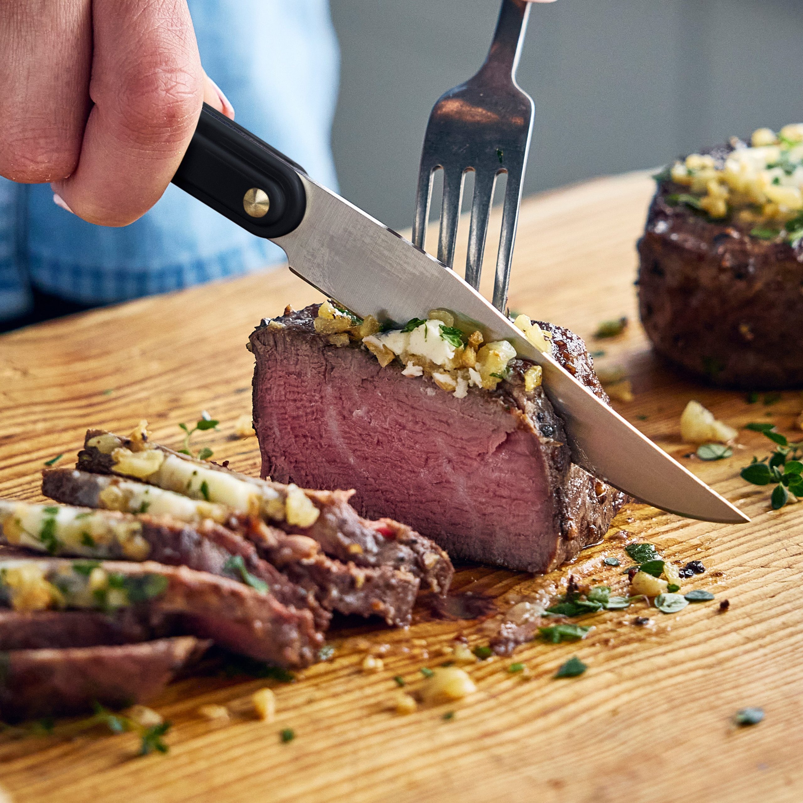 Stanley Tucci™ 6-Piece Steak Knife Set with Wood Tray | Milano Black - Image 6