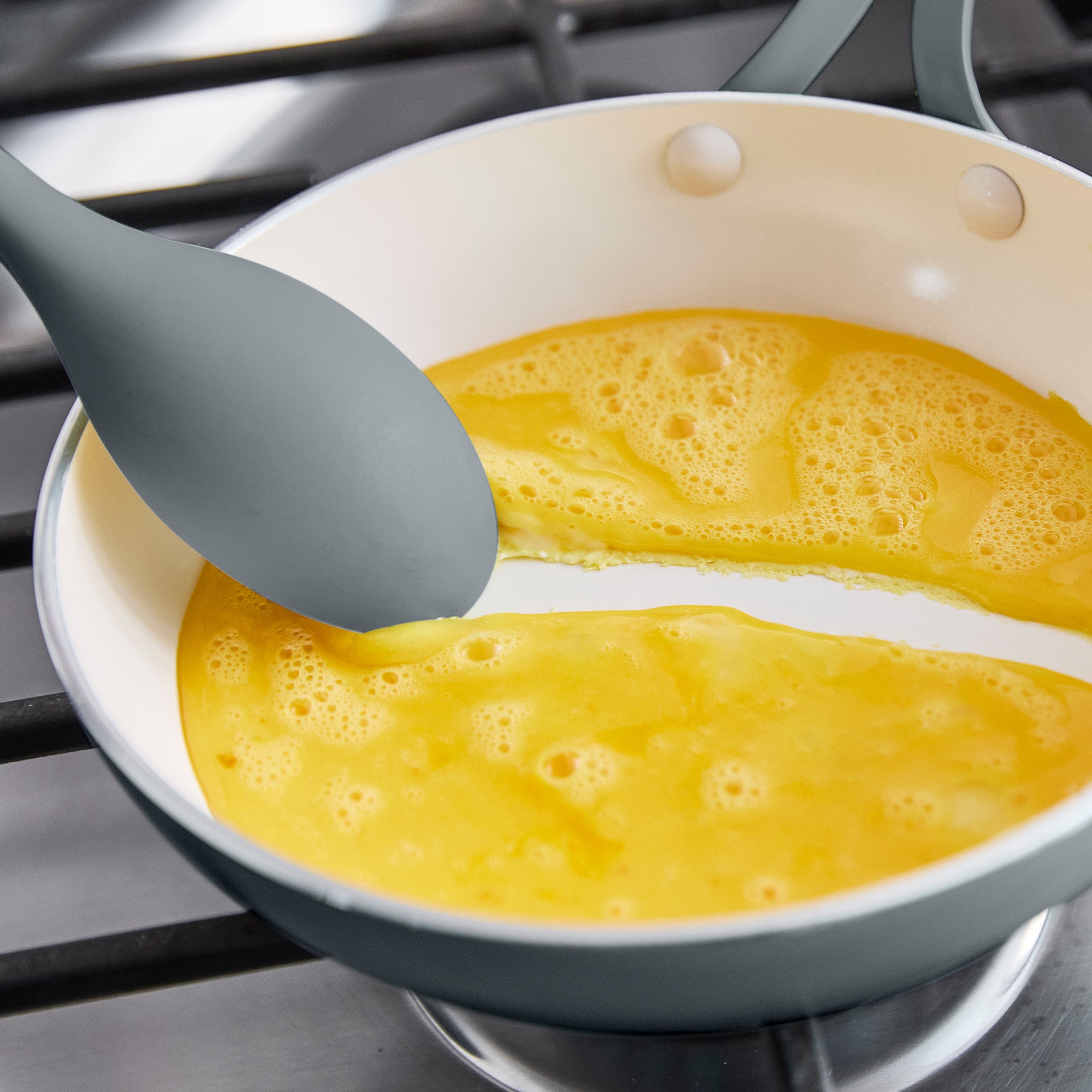 Nova Gallery Ceramic Nonstick 8 and 10 Frypan Set | Gray - Image 7