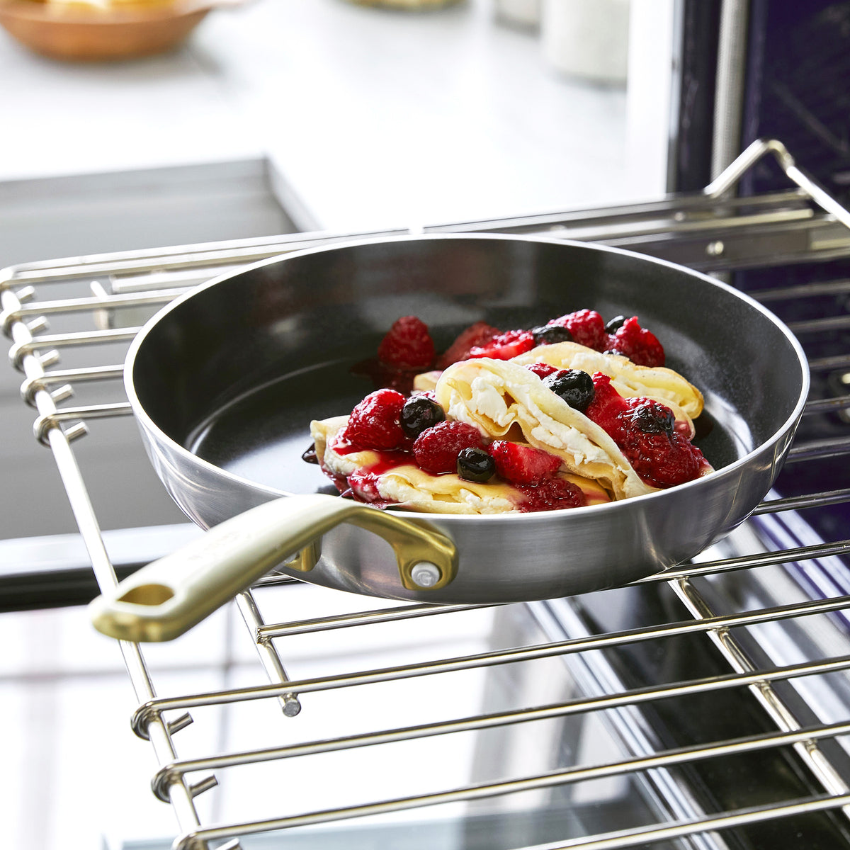 GP5 Stainless Steel 12 Frypan with Lid | Champagne Handles - Image 4