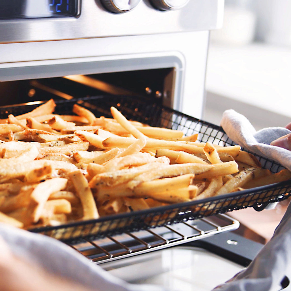 Elite Convection Air Fryer Toaster Oven | Premiere Stainless Steel - Image 10