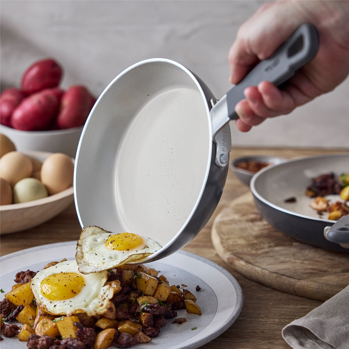 Bobby Flay by GreenPan Professional Ceramic Nonstick 8 Frypan | Graphite - Image 4