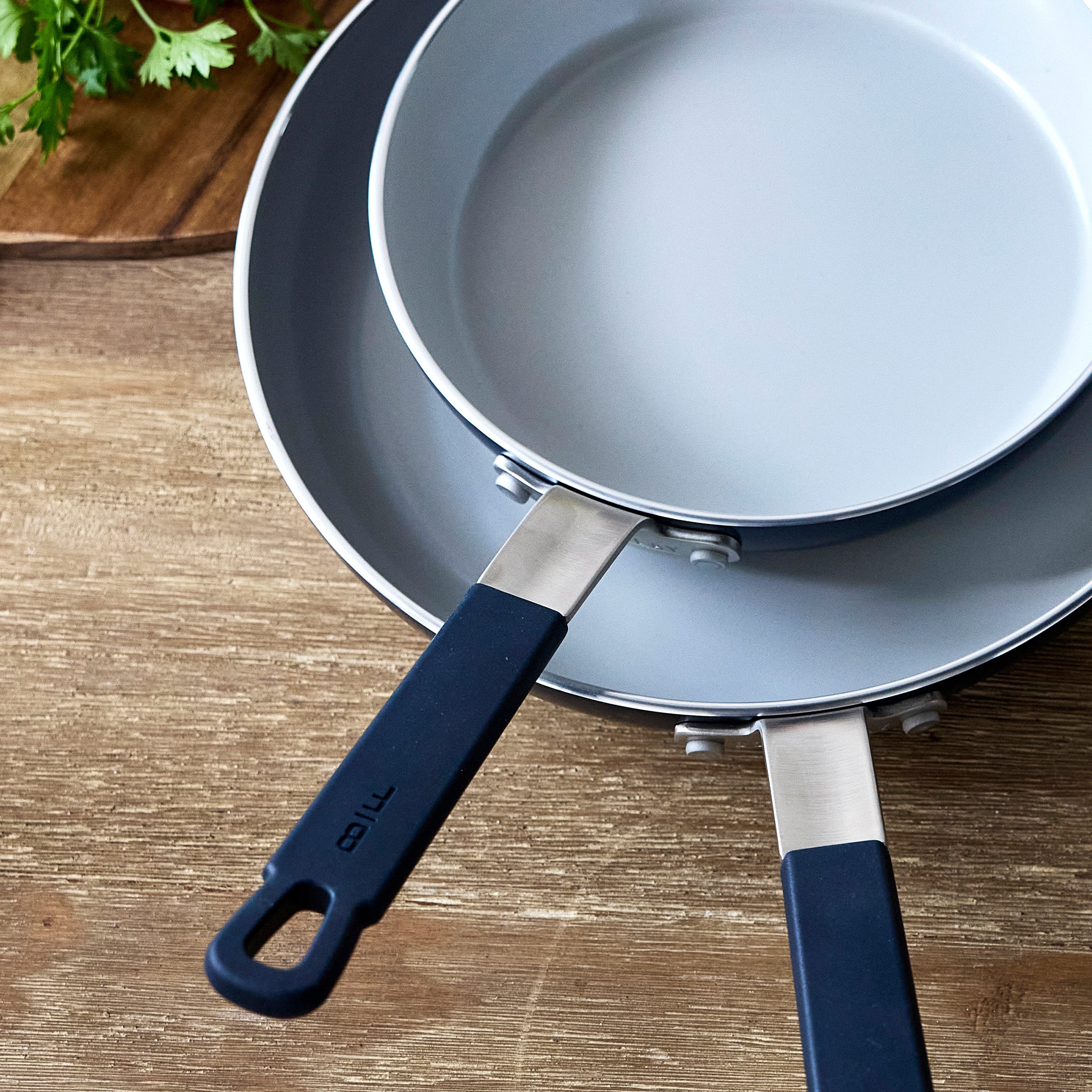 Bobby Flay by GreenPan Professional Ceramic Nonstick 16-Piece Cookware Set | Oxford Blue - Image 10