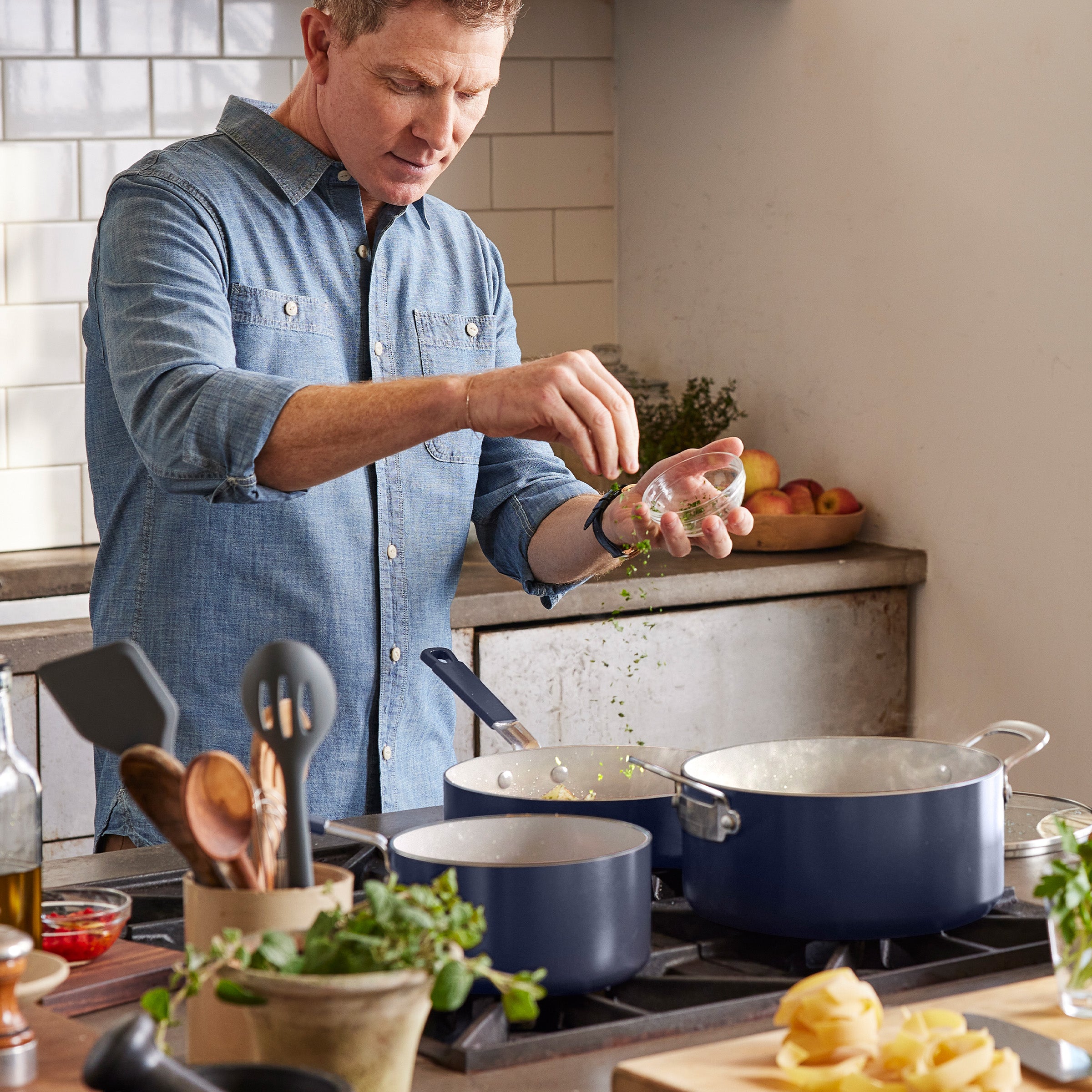 Bobby Flay by GreenPan Professional Ceramic Nonstick 16-Piece Cookware Set | Oxford Blue - Image 4