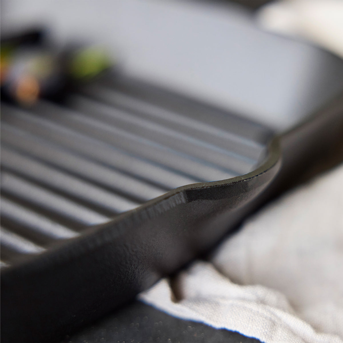 Bobby Flay by GreenPan 6-Piece Cast Iron Set with Bobby at Home Cookbook - Image 9