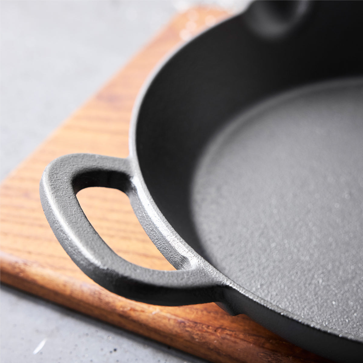 Bobby Flay by GreenPan 6-Piece Cast Iron Set with Bobby at Home Cookbook - Image 6